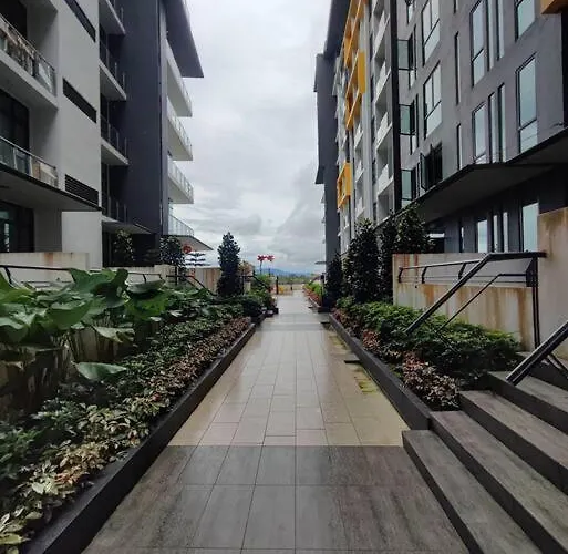 Kuching Luxurious Town Area Apartment