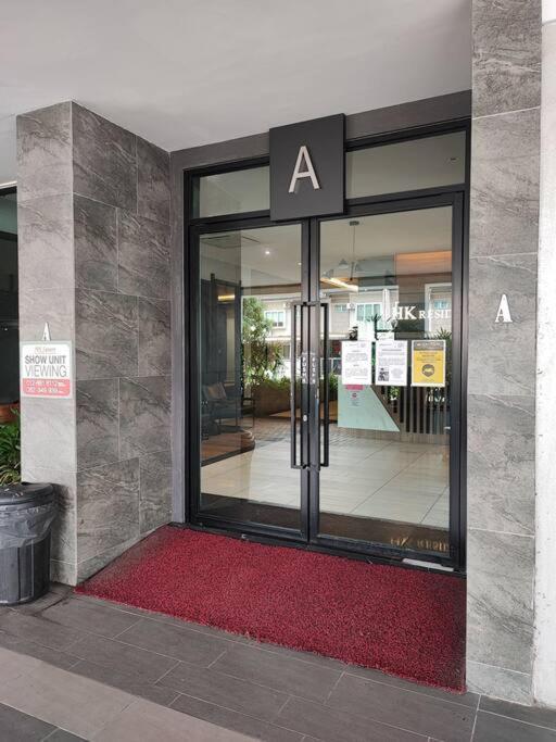 Luxurious Town Area Apartment Kuching