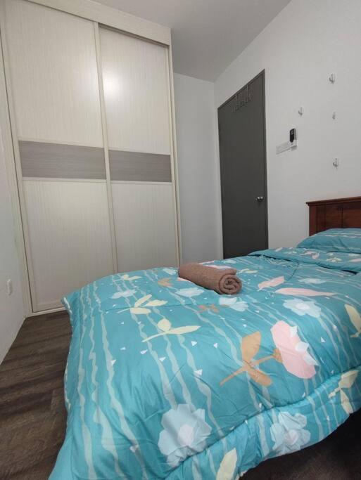 Luxurious Town Area Apartment Kuching
